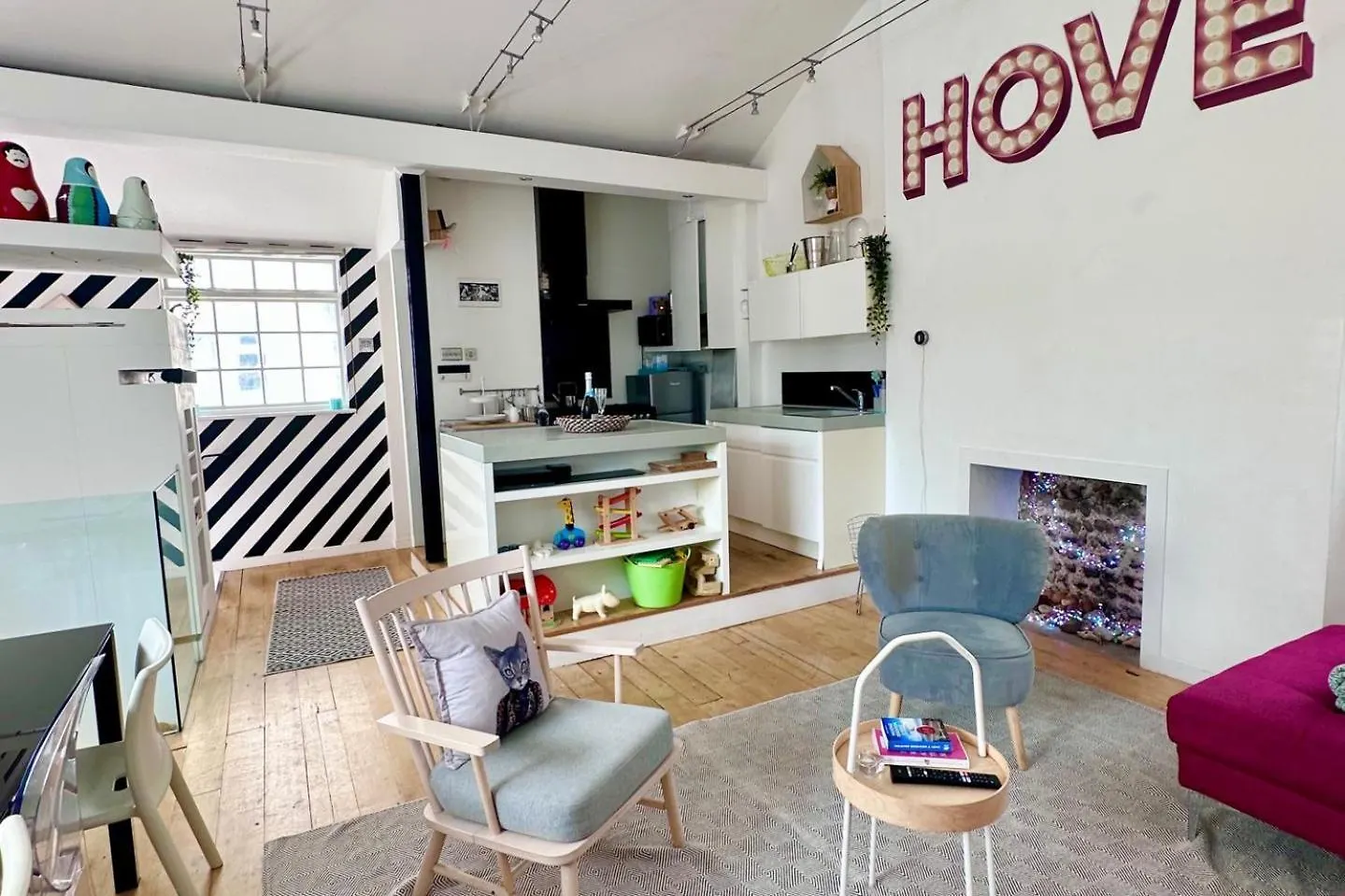 펜션 Quirky Seaside Family Cottage Walk To The Waves! 브라이턴 영국